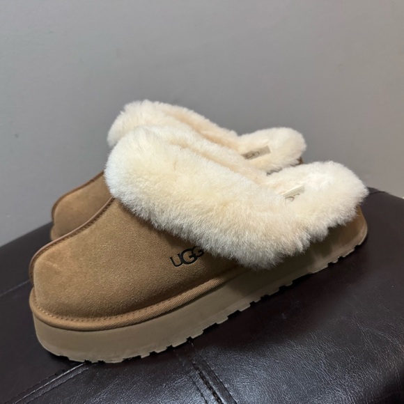 UGG Shoes - UGG Cozy Tan and Cream Women's Slippers